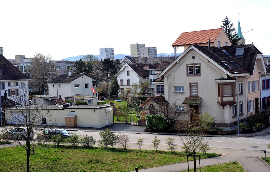 Niros Bed & Breakfast Birsfelden Exterior foto